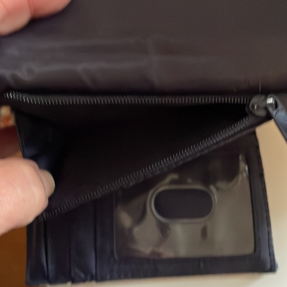 Vera Bradley Bowler Bag with Matching Walet - Picture 12 of 14